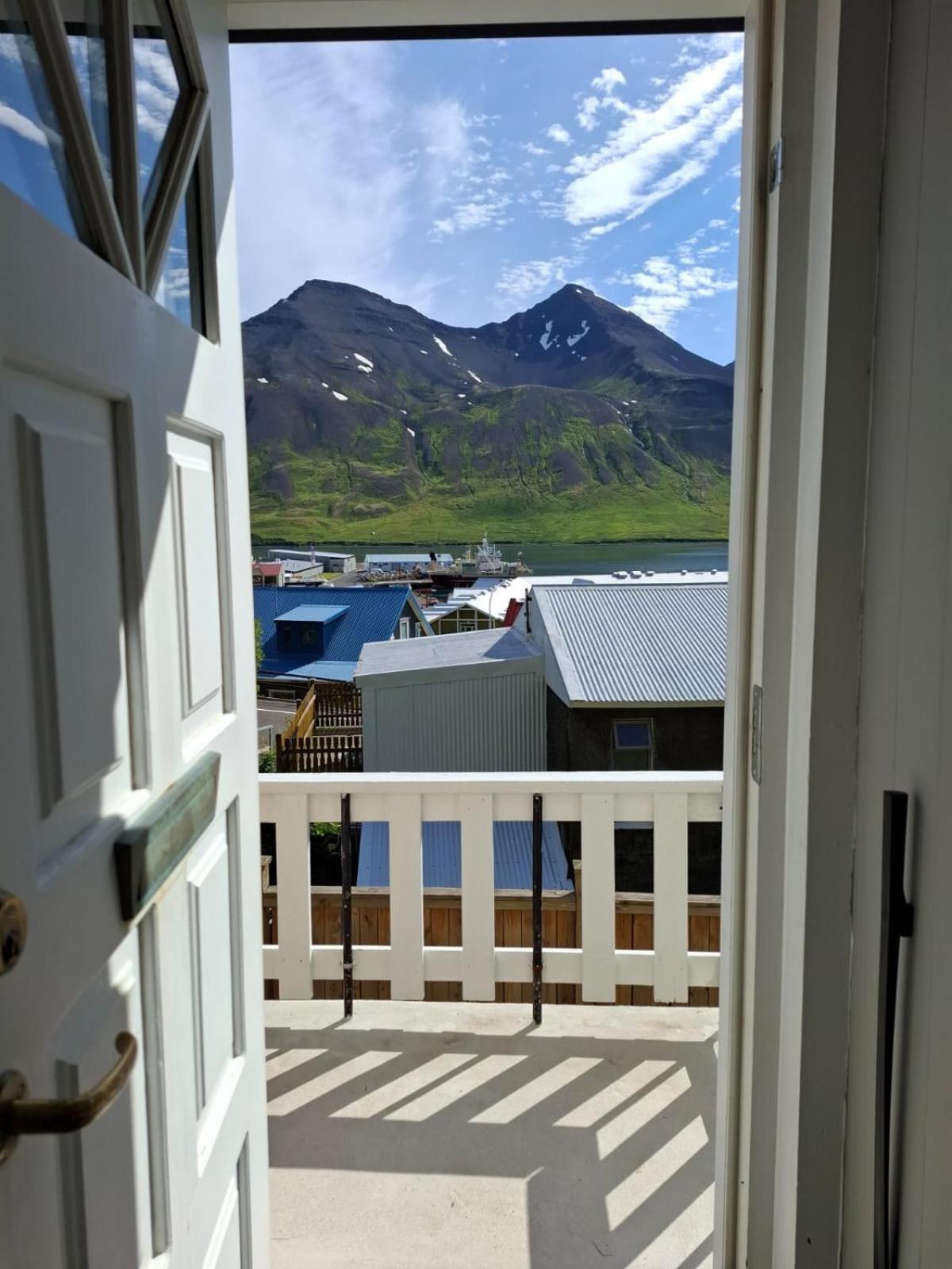 Landakot The Perfect Getaway By Staynorth Siglufjordur